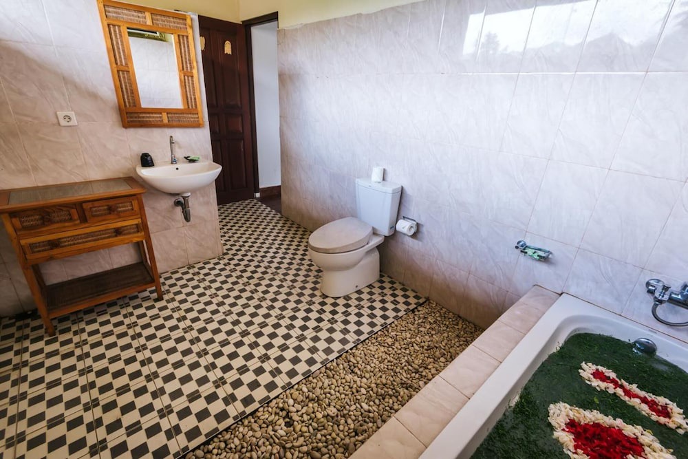 Photo of Bathroom in Sidemen