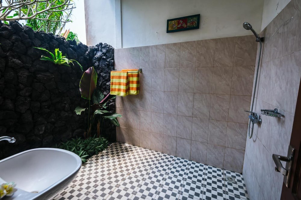Photo of Bathroom in Sidemen