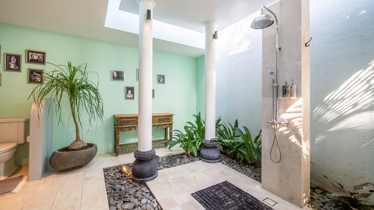 Photo of Bathroom in Candi Dasa
