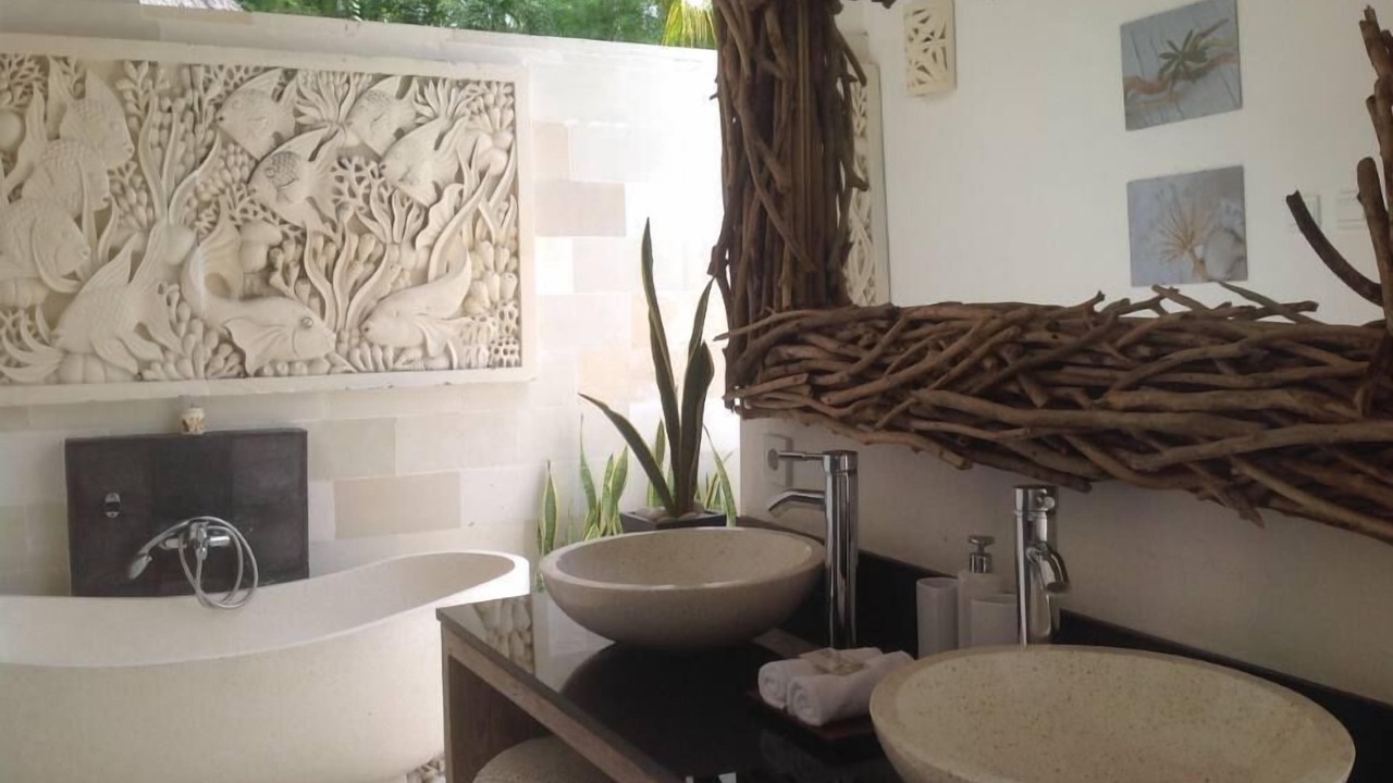 Photo of Bathroom in Bukti