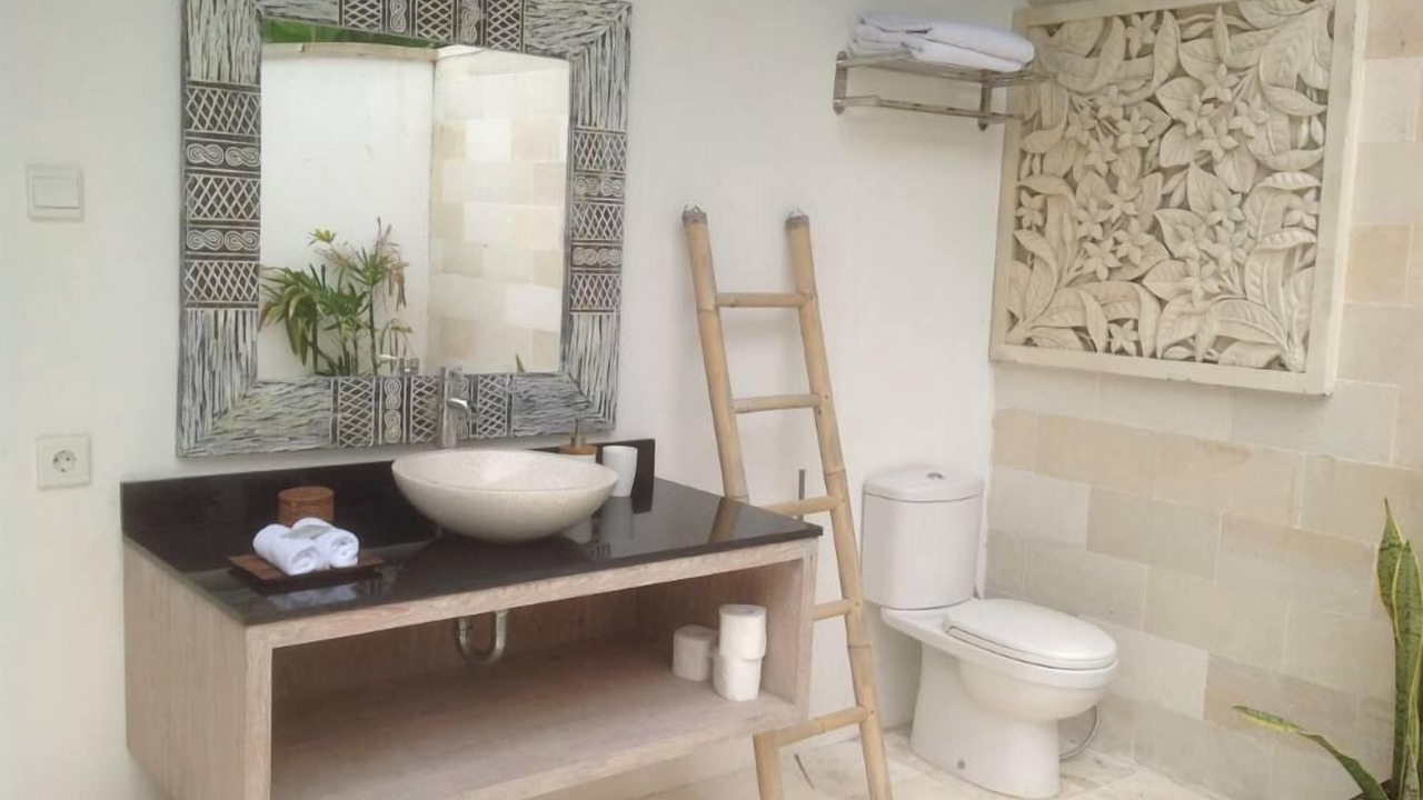 Photo of Bathroom in Bukti