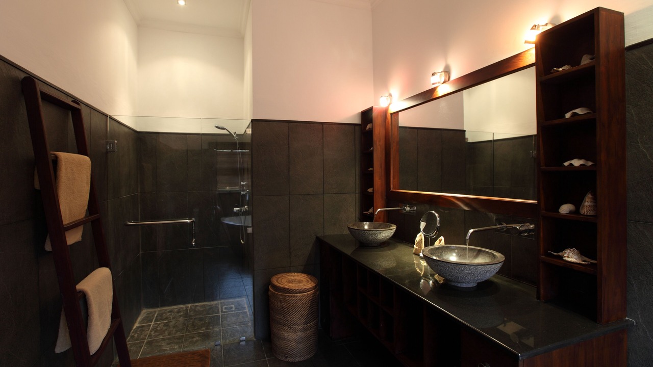 Photo of Bathroom in Dencarik