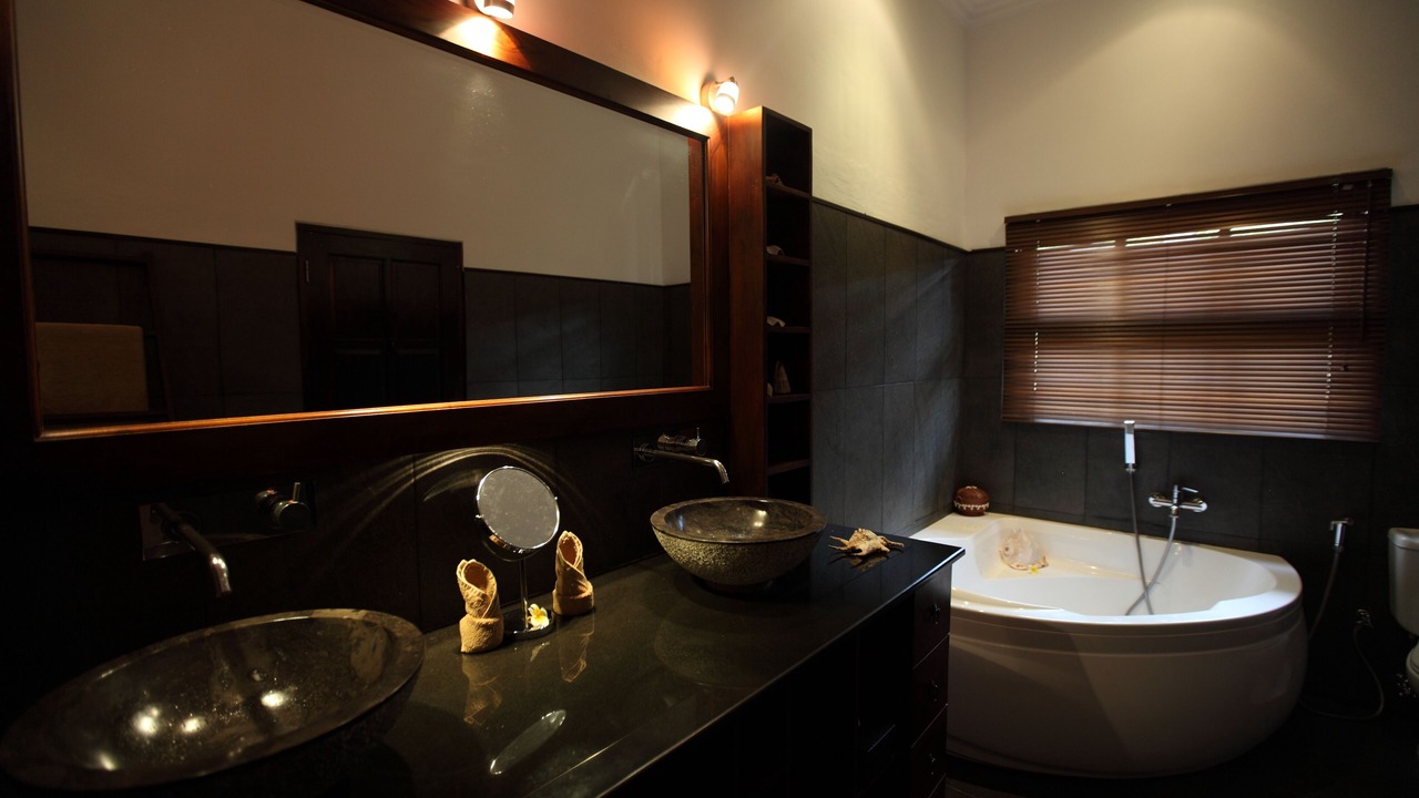 Photo of Bathroom in Dencarik