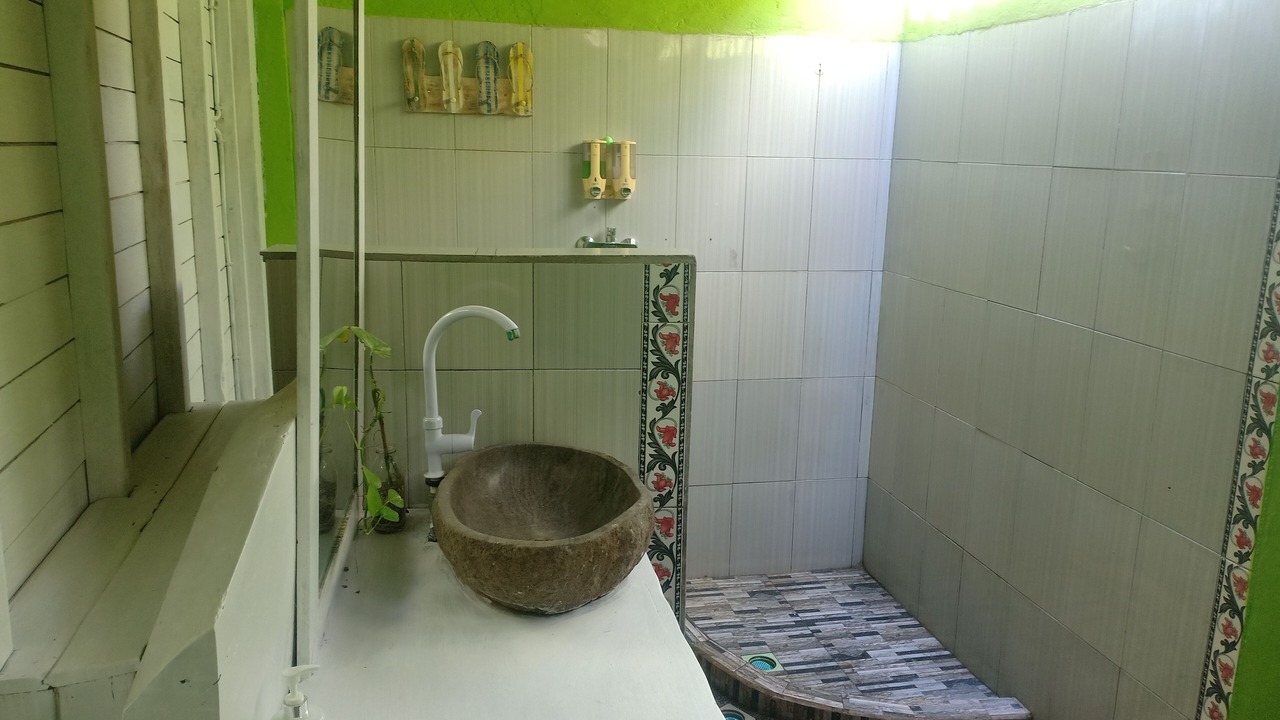 Photo of Bathroom in Ceningan Island