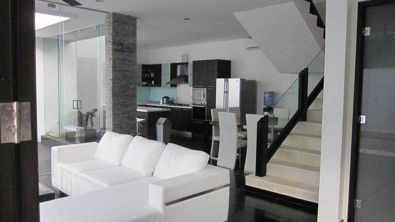 Photo of Livingroom in Drupadi