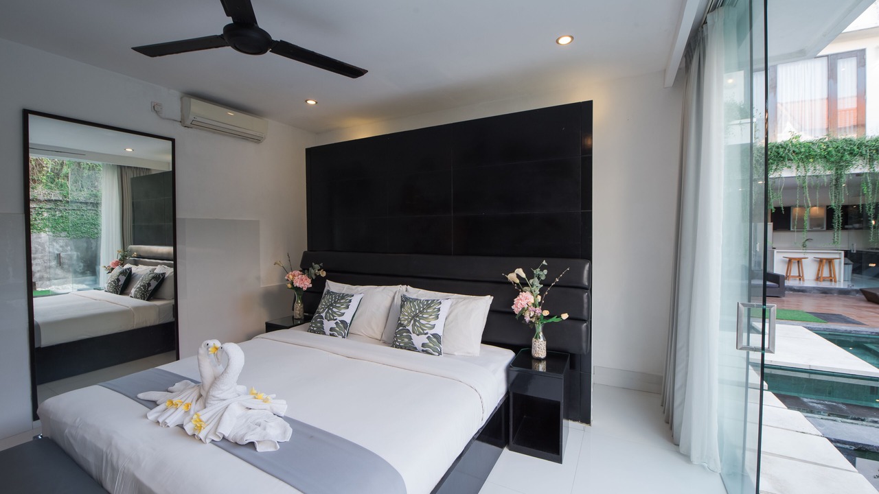 Photo of Bedroom in Drupadi