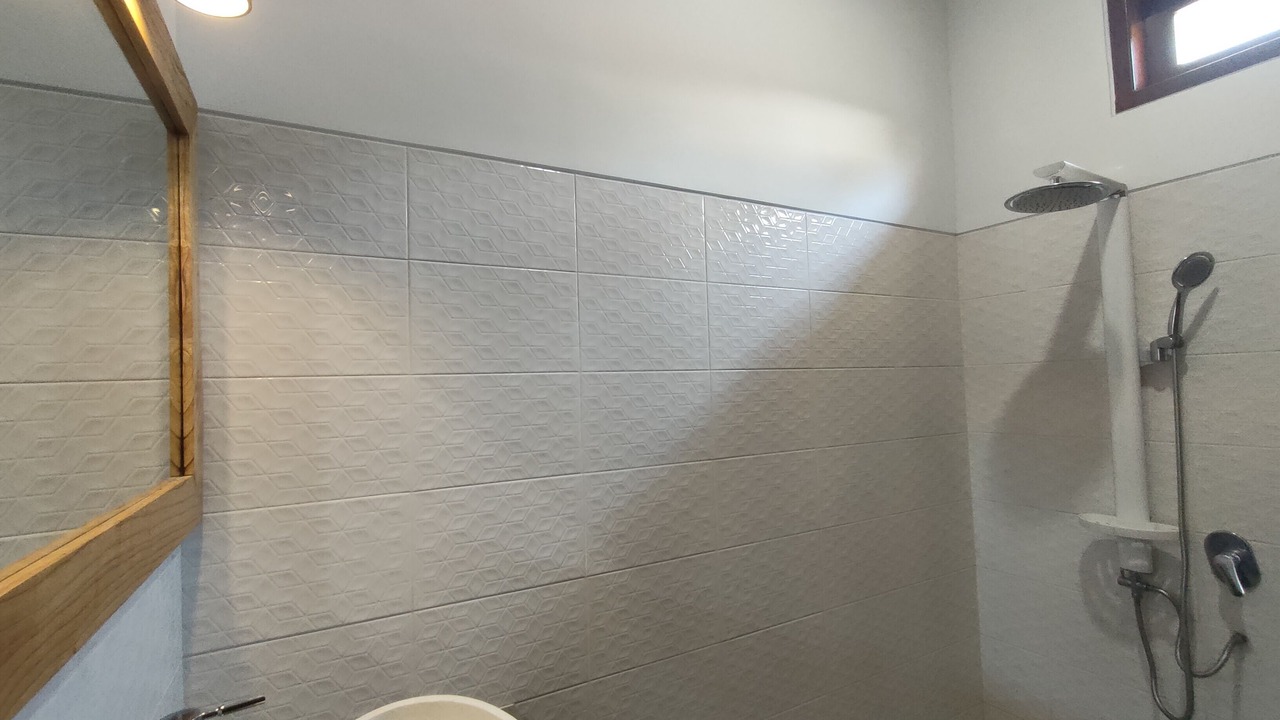 Photo of Bathroom in Bukti
