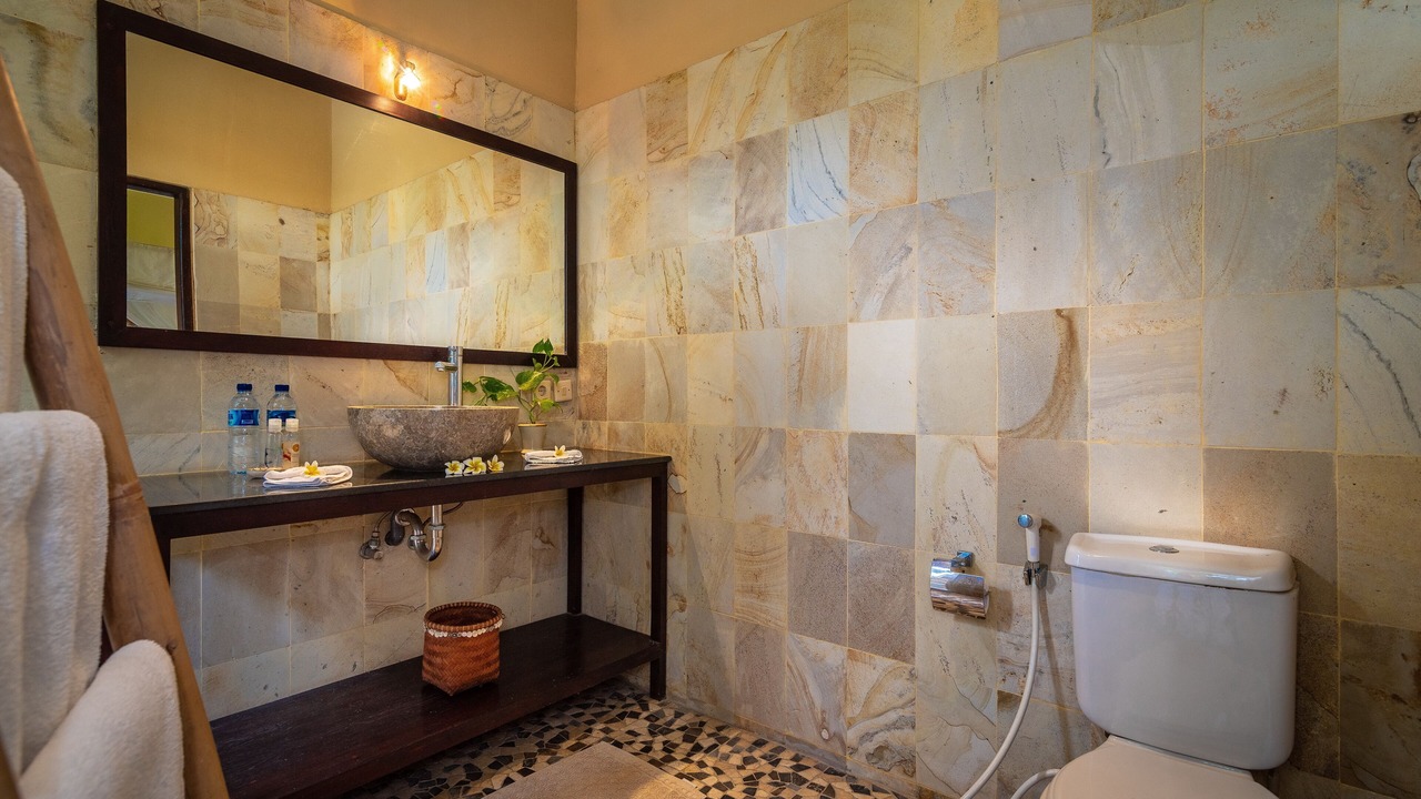 Photo of Bathroom in Dencarik