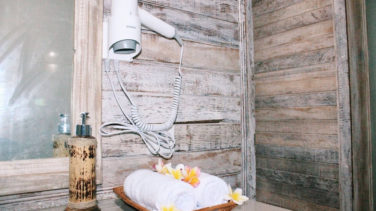 Photo of Bathroom in Mushroom Bay