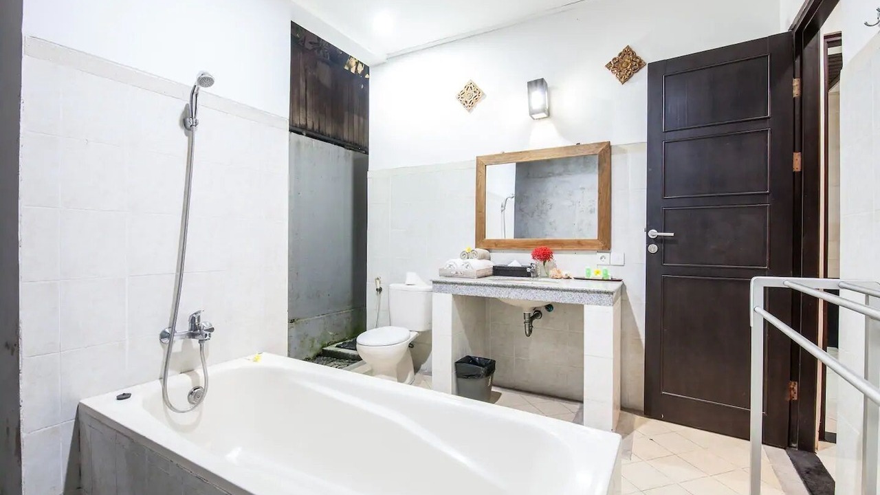 Photo of Bathroom in Legian City-Centre
