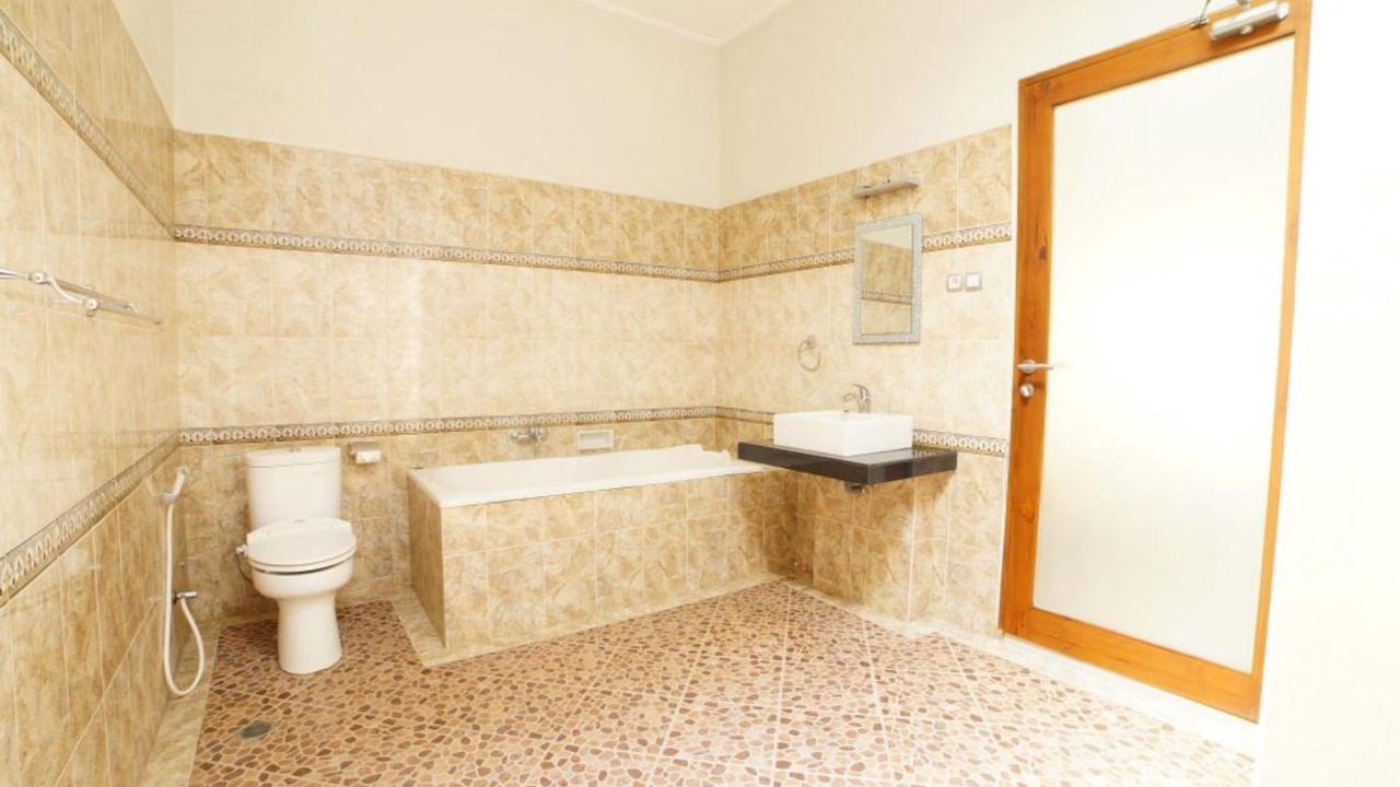 Photo of Bathroom in Dewi Sri