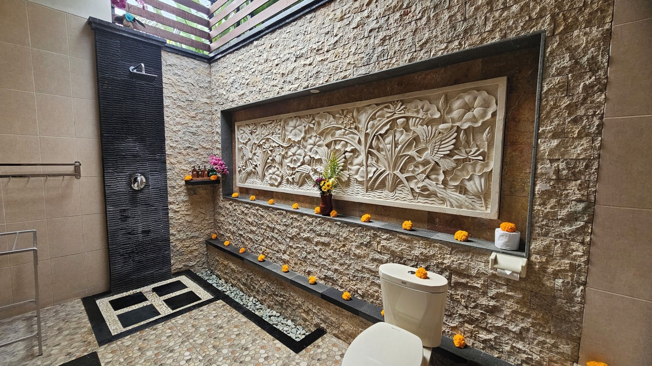 Photo of Bathroom in Kedewatan