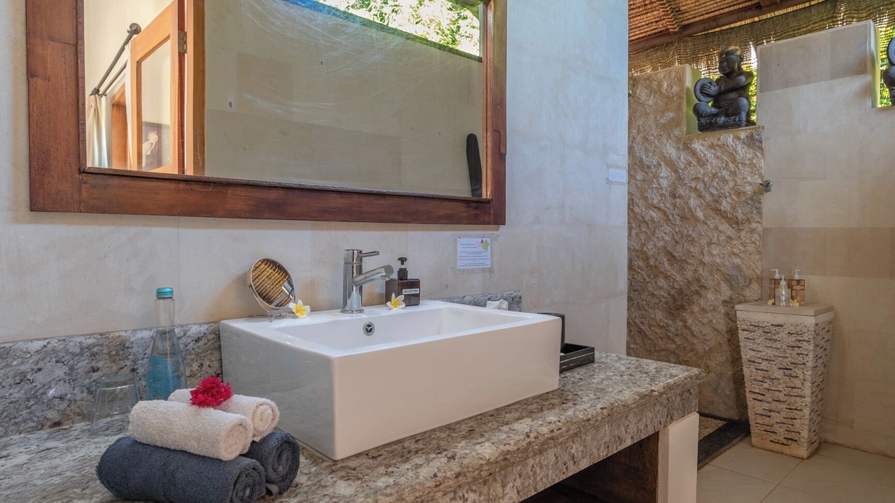 Photo of Bathroom in Banjar