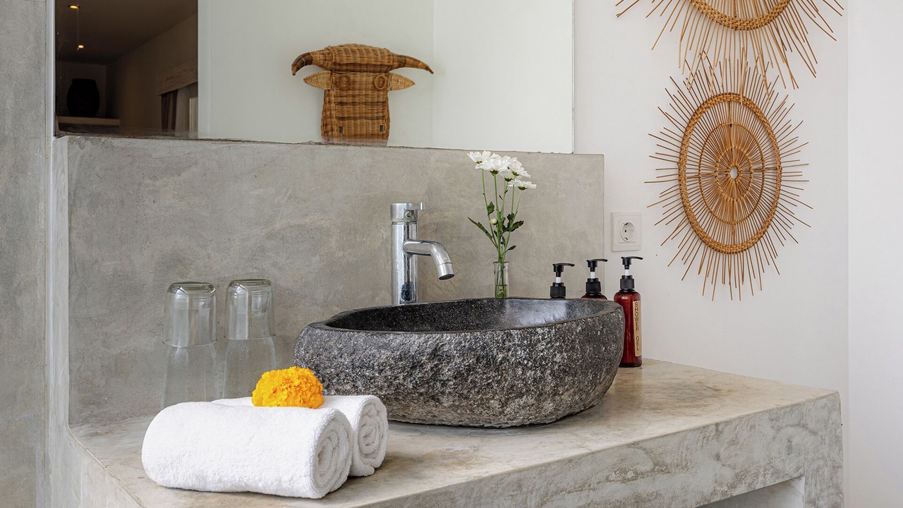 Photo of Bathroom in Petitenget