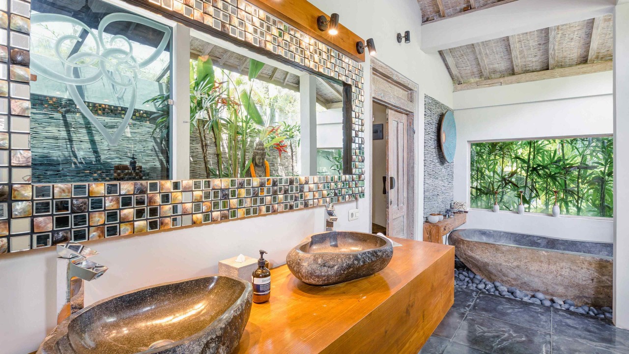 Photo of Bathroom in Drupadi