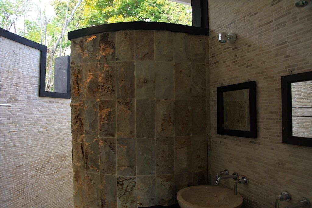 Photo of Bathroom in Temukus