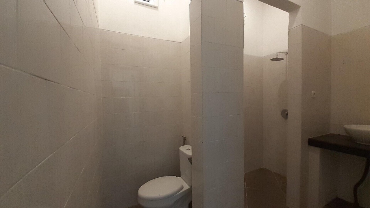 Photo of Bathroom in Bukti