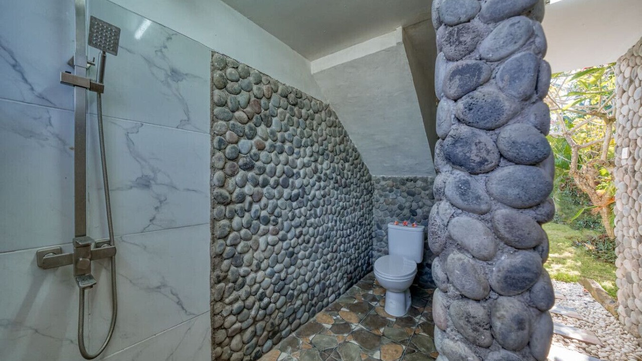 Photo of Bathroom in Abang