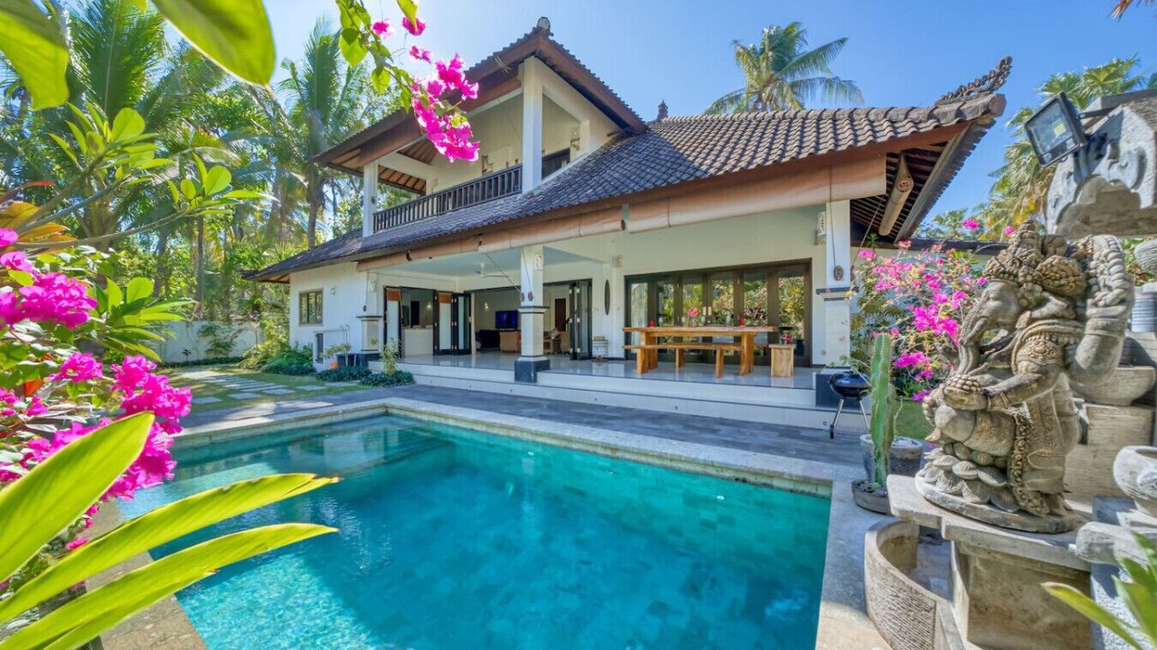Photo of Outdoor in Abang