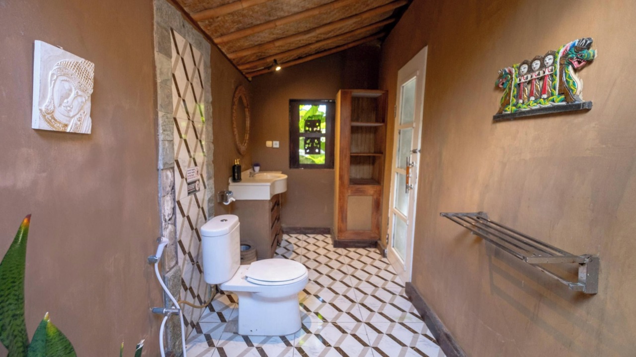 Photo of Bathroom in Abang
