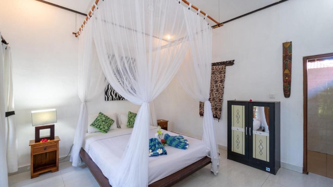 Photo of Bedroom in Mushroom Bay