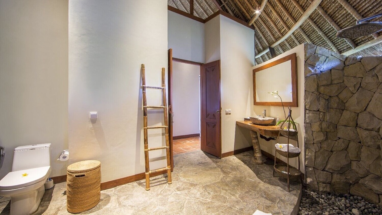 Photo of Bathroom in Singakerta