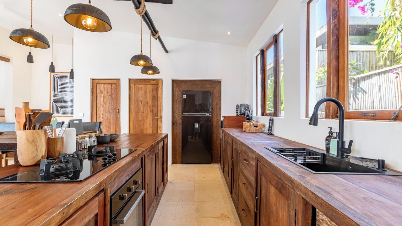 Photo of Kitchen in Banjar Semer