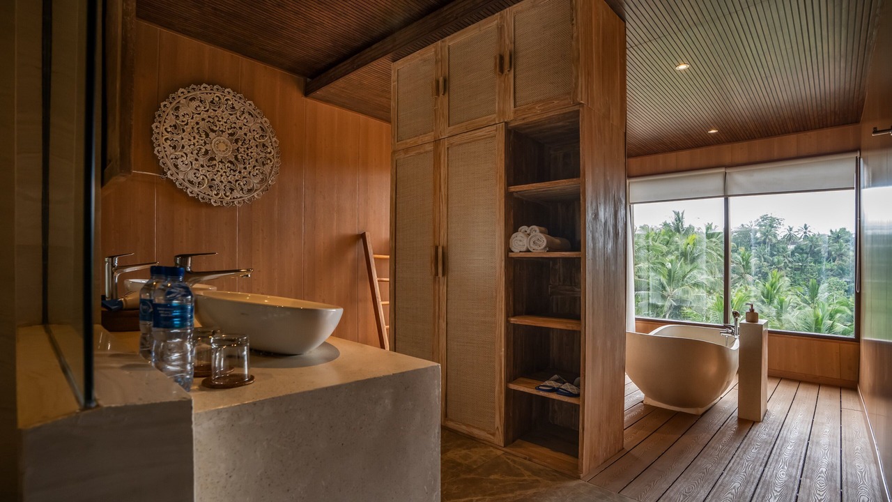 Photo of Bathroom in Keliki