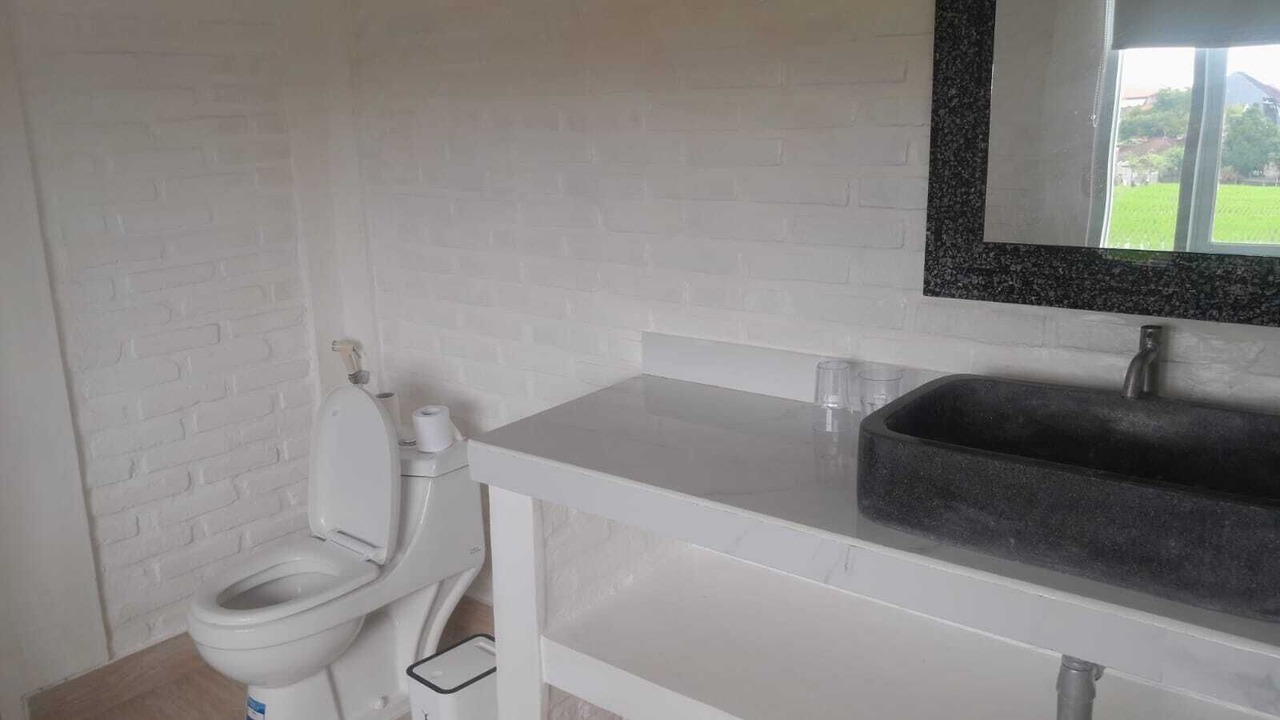 Photo of Bathroom in Padangsambian Klod