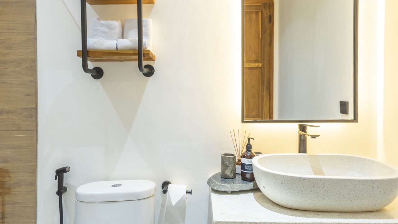 Photo of Bathroom in Singakerta