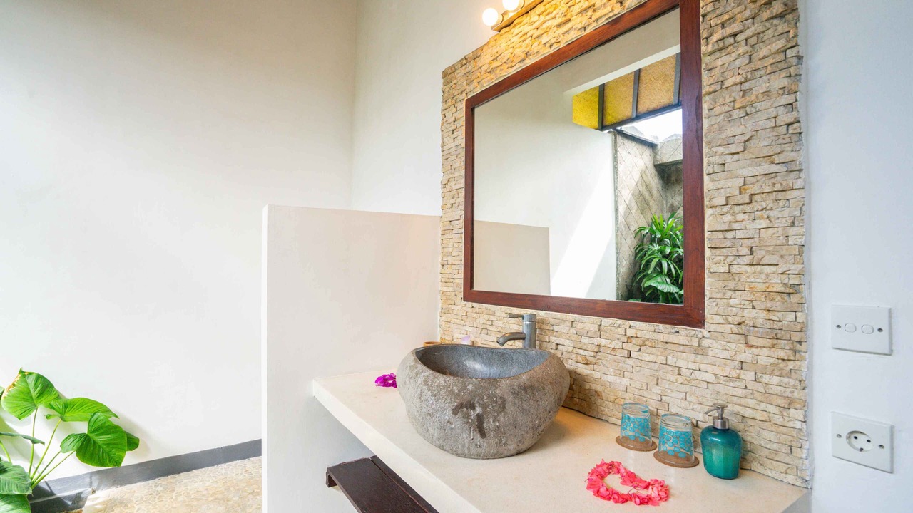 Photo of Bathroom in Selemadeg