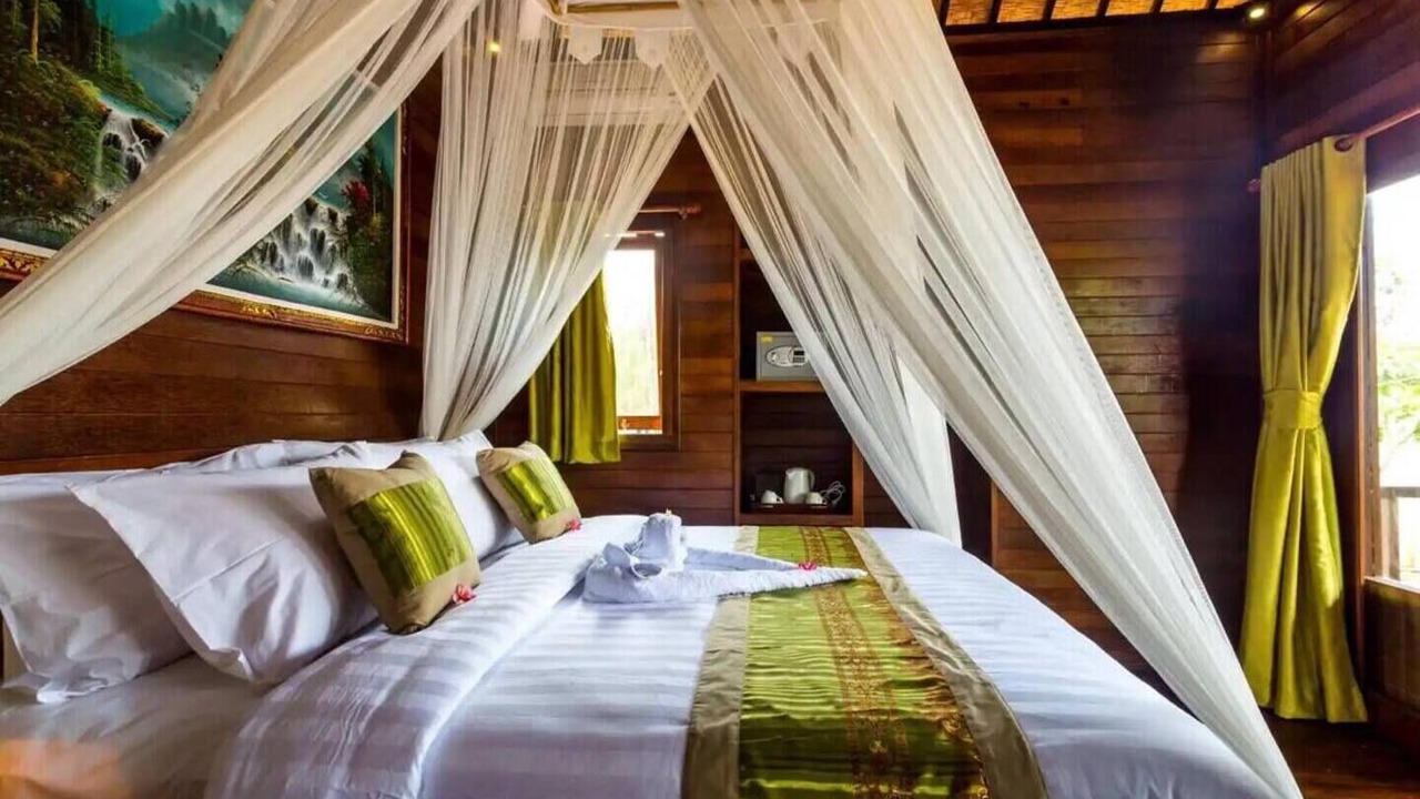 Photo of Bedroom in Mushroom Bay
