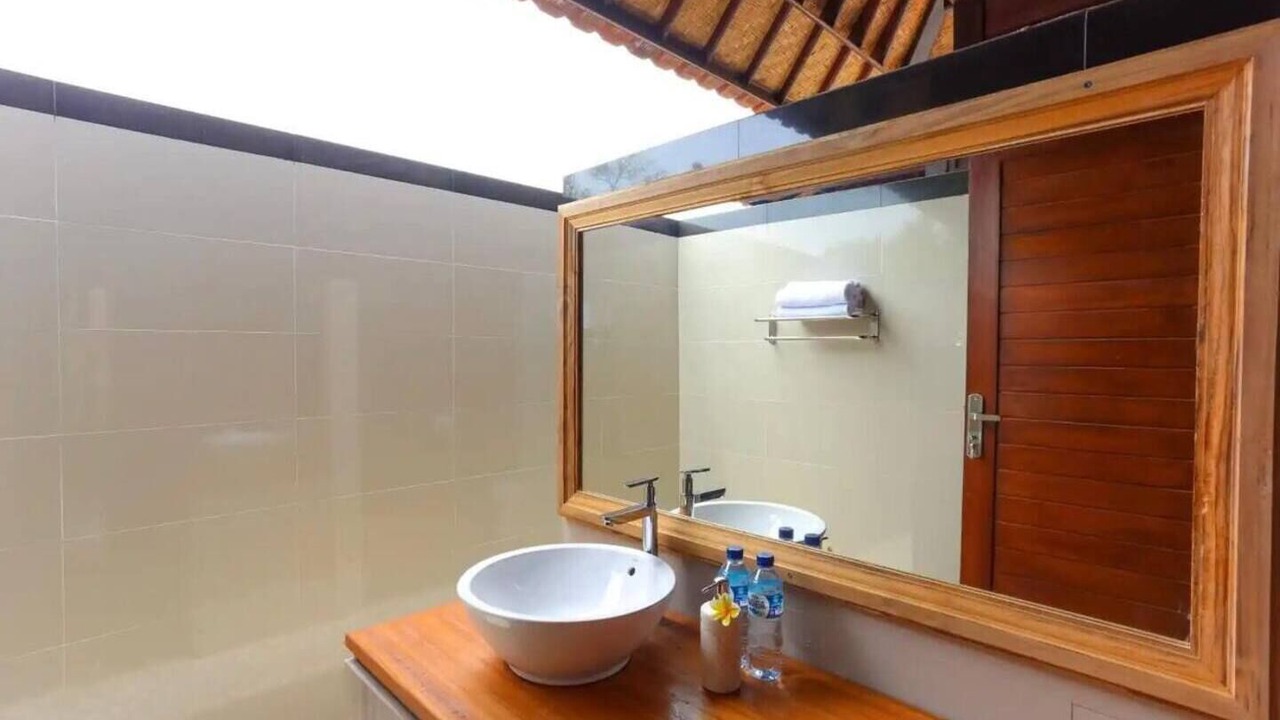 Photo of Bathroom in Mushroom Bay