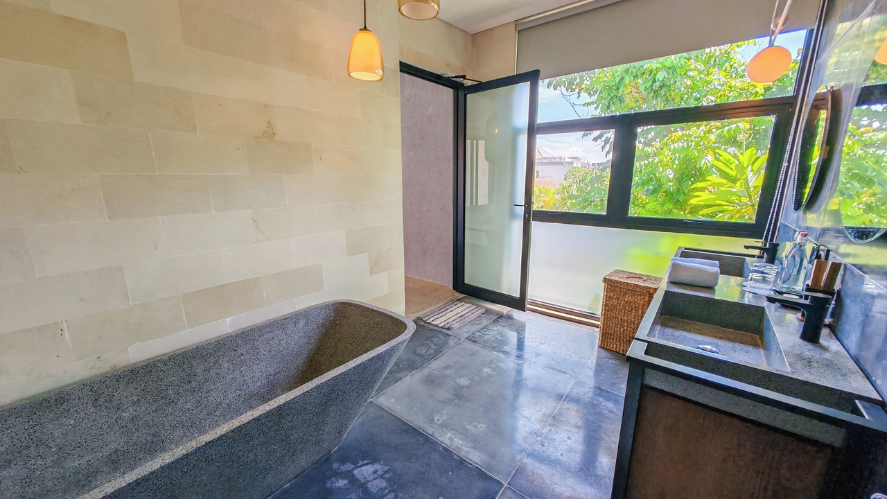 Photo of Bathroom in Abang