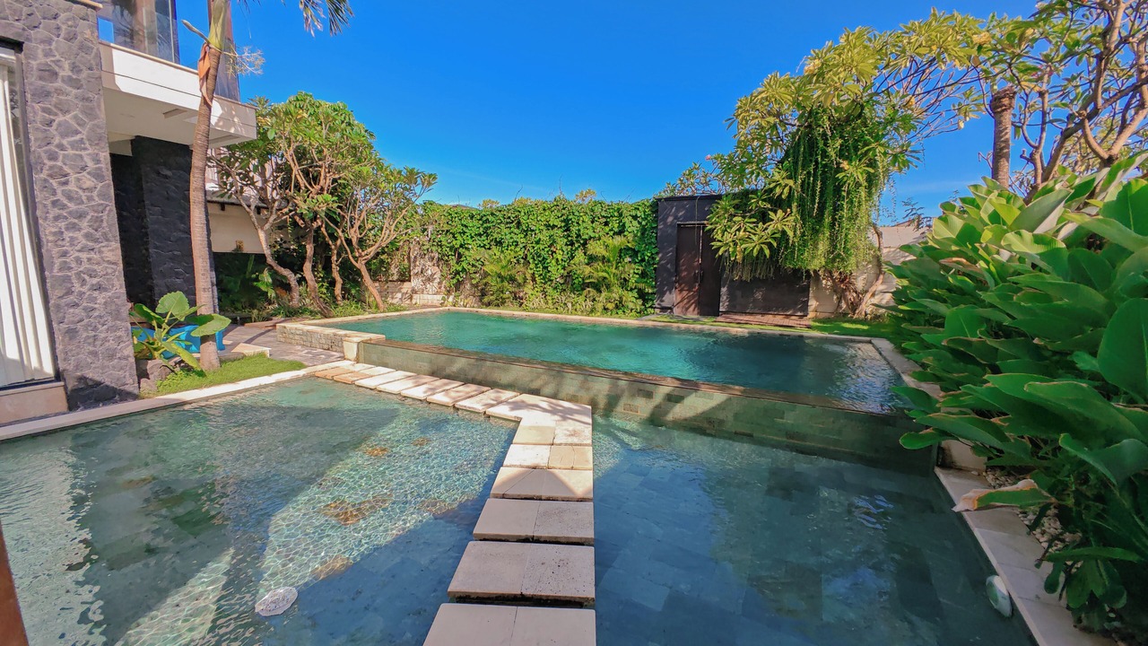 Photo of Outdoor in Abang