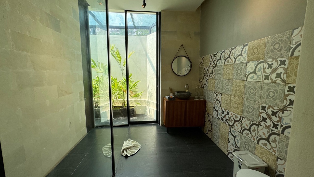 Photo of Bathroom in Abang