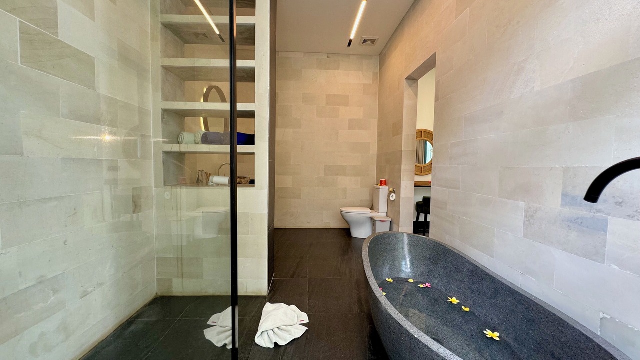 Photo of Bathroom in Abang