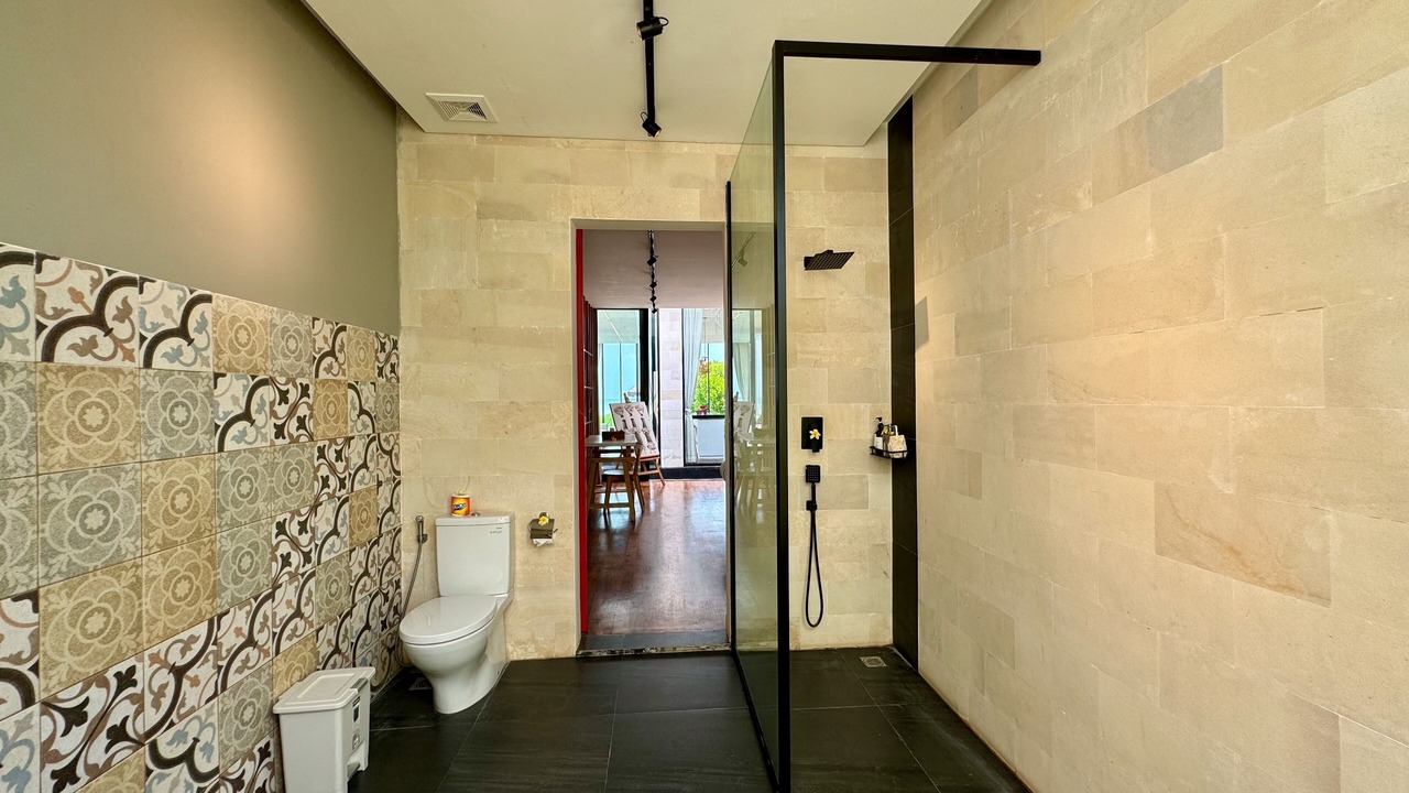 Photo of Bathroom in Abang