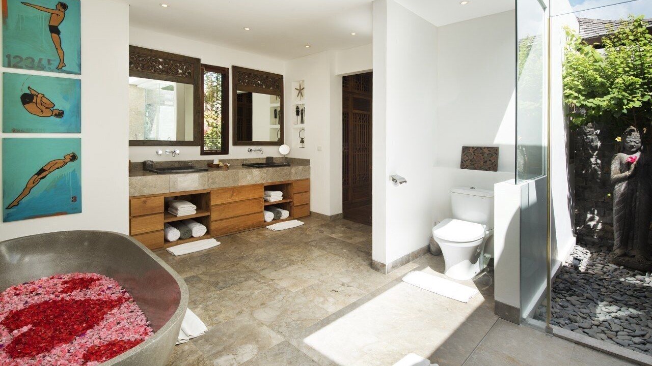 Photo of Bathroom in Dyanapura