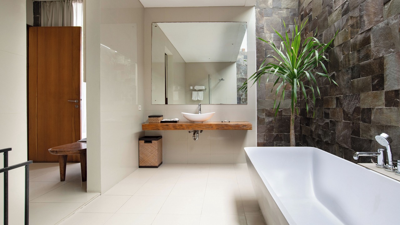 Photo of Bathroom in Petitenget