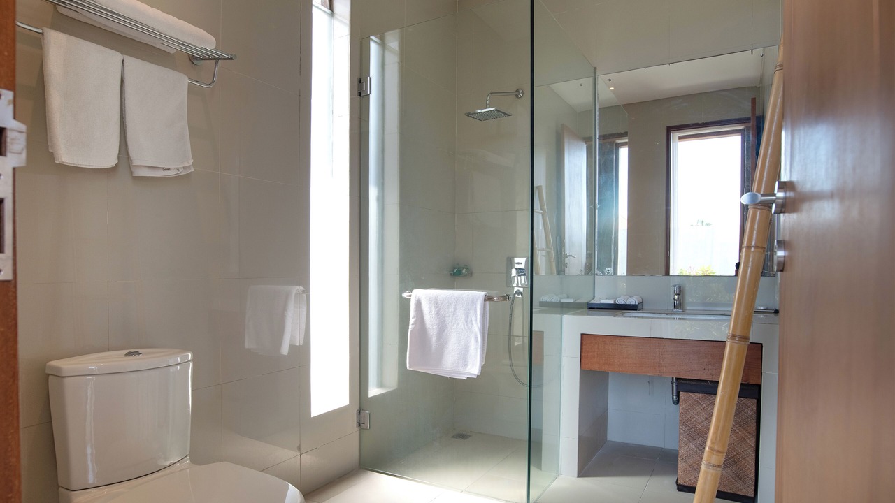 Photo of Bathroom in Petitenget