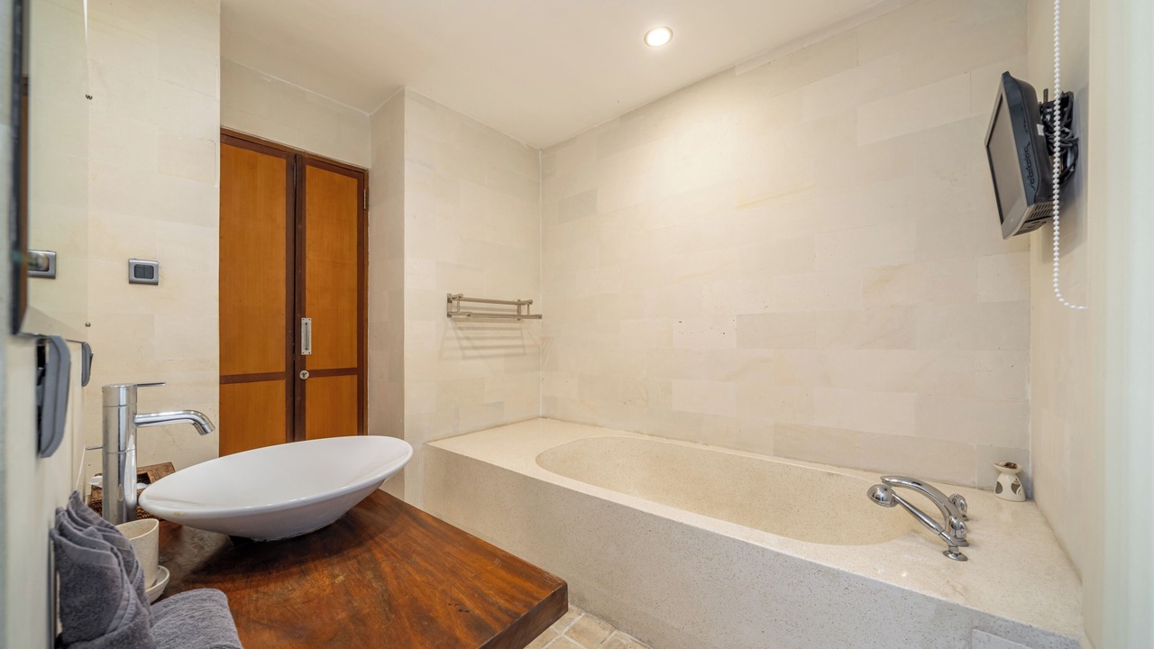 Photo of Bathroom in Dyanapura