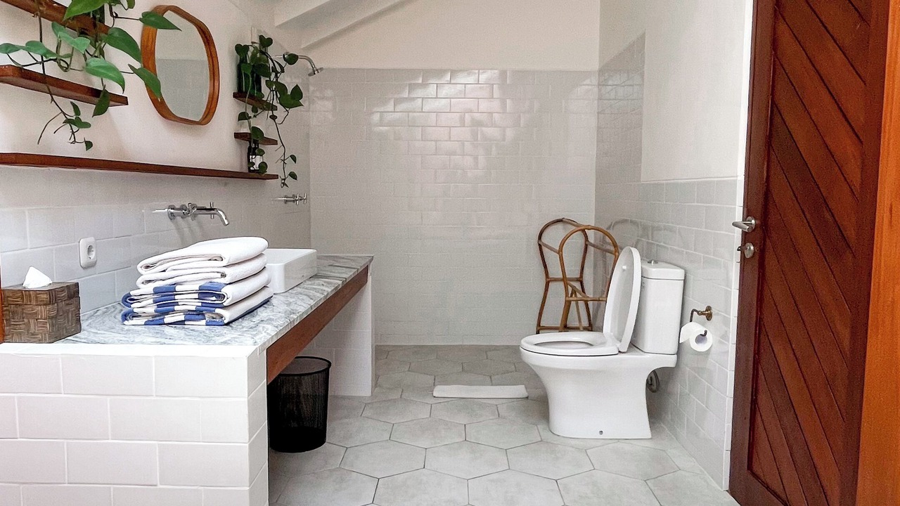 Photo of Bathroom in Laksmana