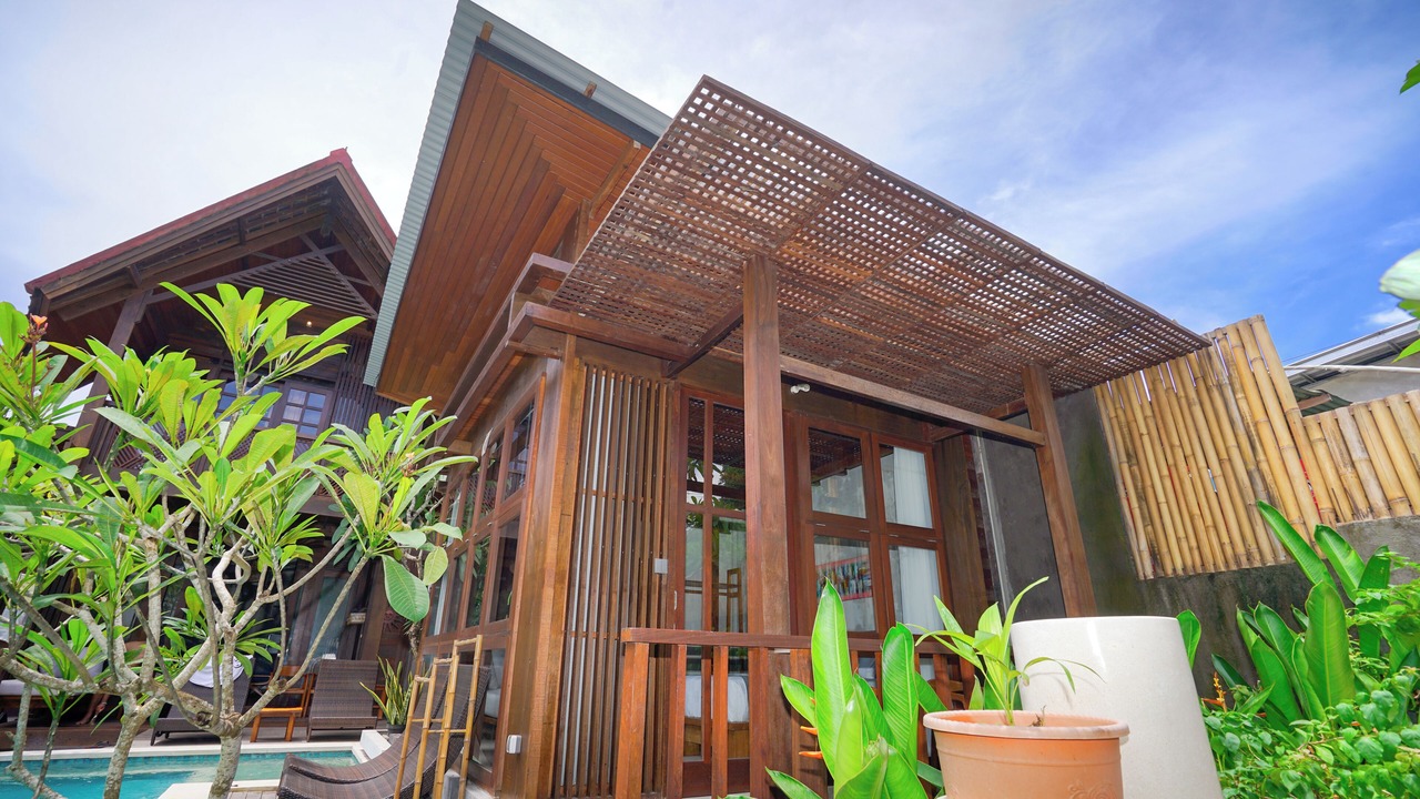 Photo of Outdoor in Mushroom Bay