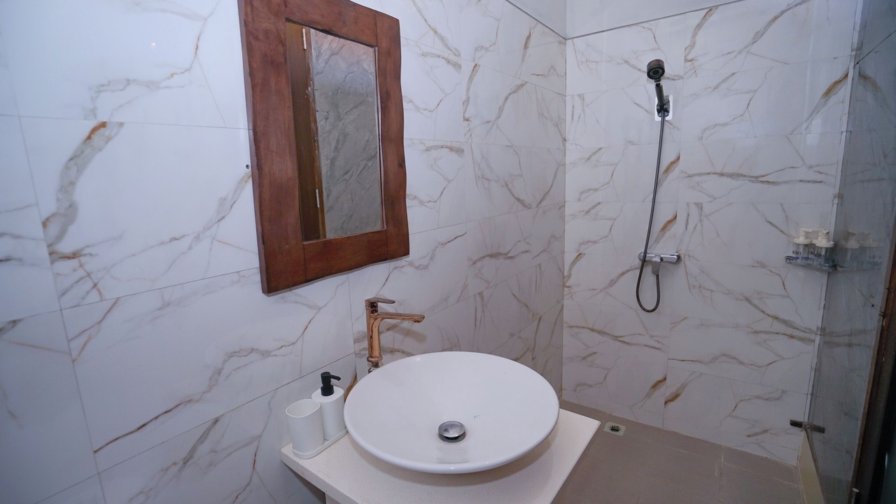 Photo of Bathroom in Mushroom Bay