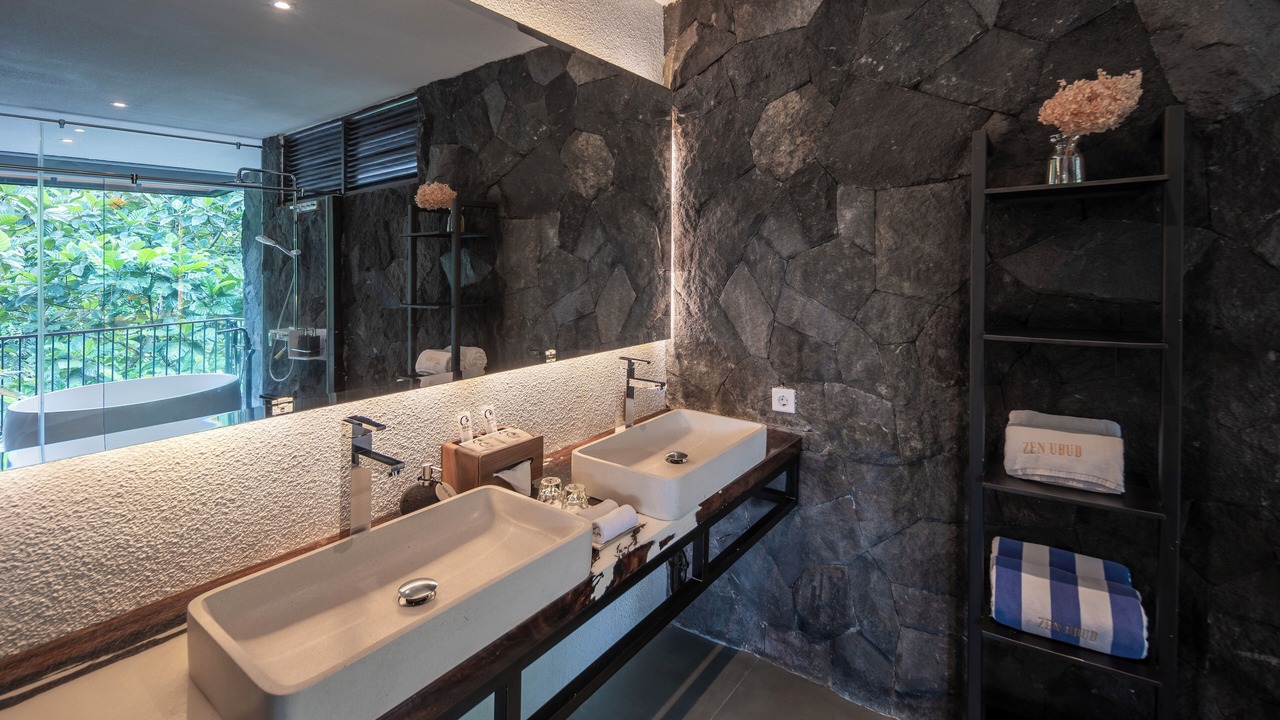 Photo of Bathroom in Andong
