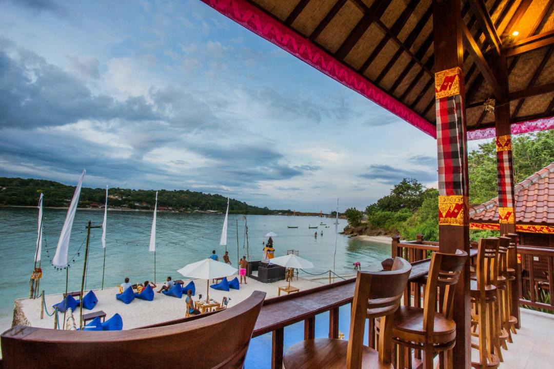 Photo of Patio Balcony in Ceningan Island
