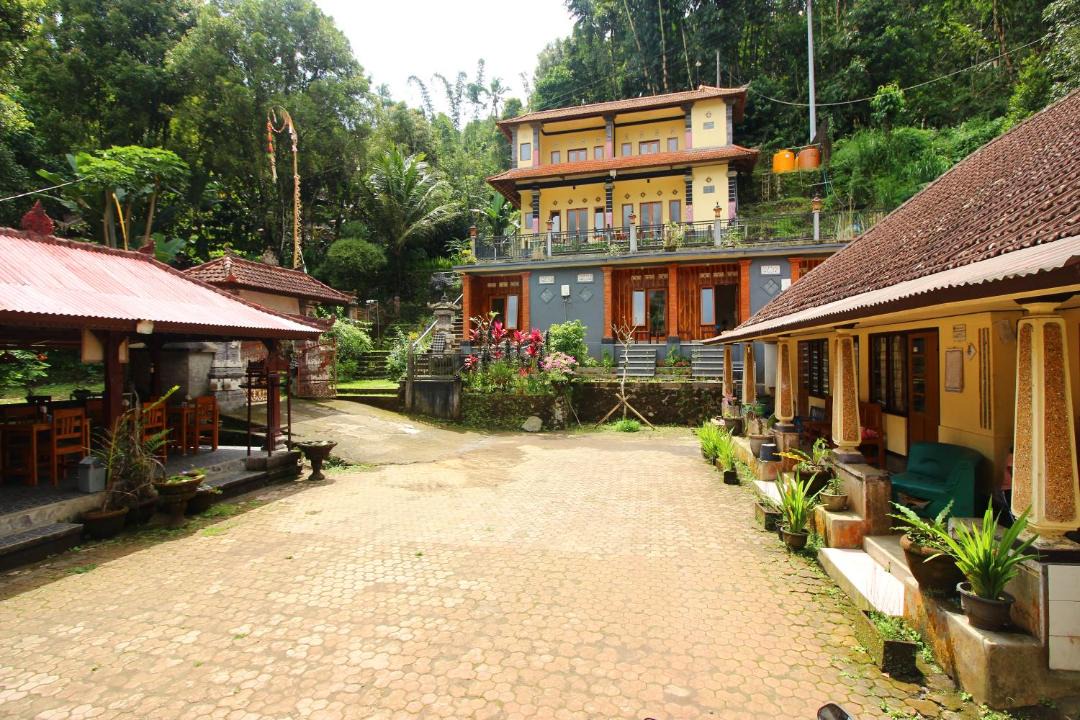 Photo of Others in Munduk