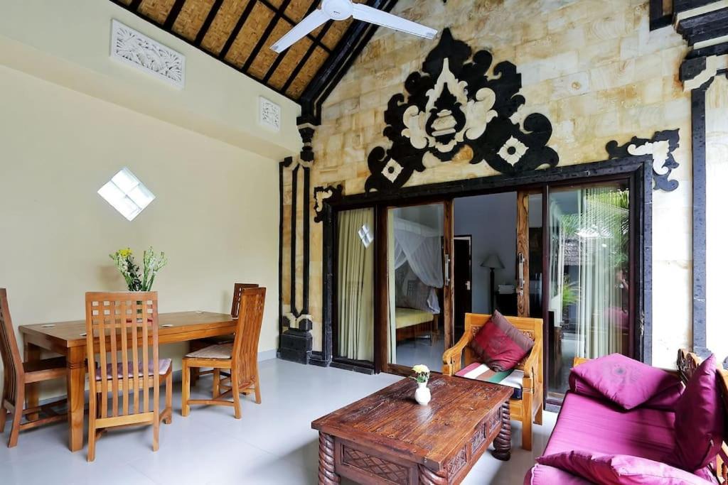 Photo of Livingroom in Sayan