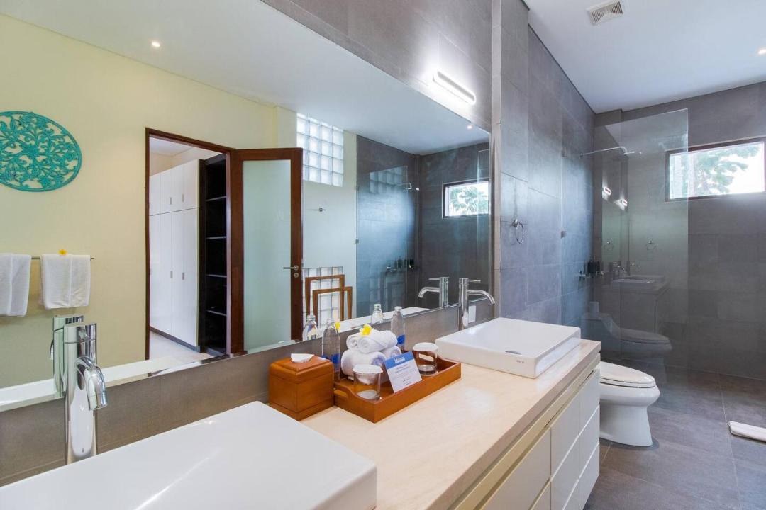 Photo of Bathroom in Petitenget